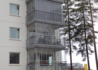 Balkonginglasning SMALRAM - Körkarlen, Sandviken