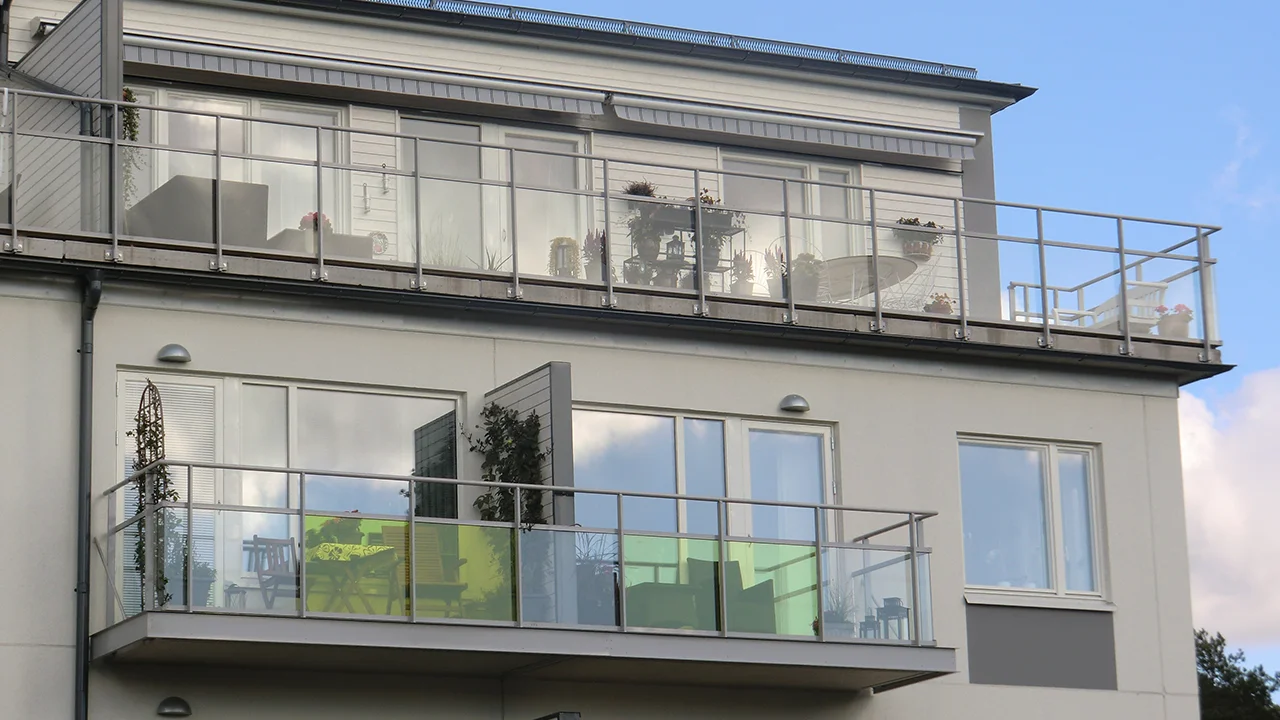 VISION-Glas-800-Invandigt-Osby hamnparken_balkong_0035